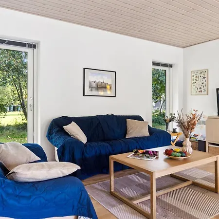 別荘 Pietari - 1-2km From The Sea By Interhome