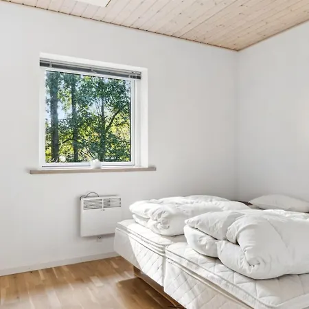 Pietari - 1-2km From The Sea By Interhome *